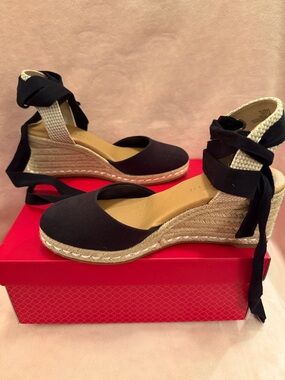Kelly & Katie Black Espadrille Wedge Sandals with Ankle Wrap size 7